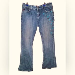 BCBG MAXAZRIA JEANS
Size 12
100% cotton 
Vintage Y2K Beaded Jeans